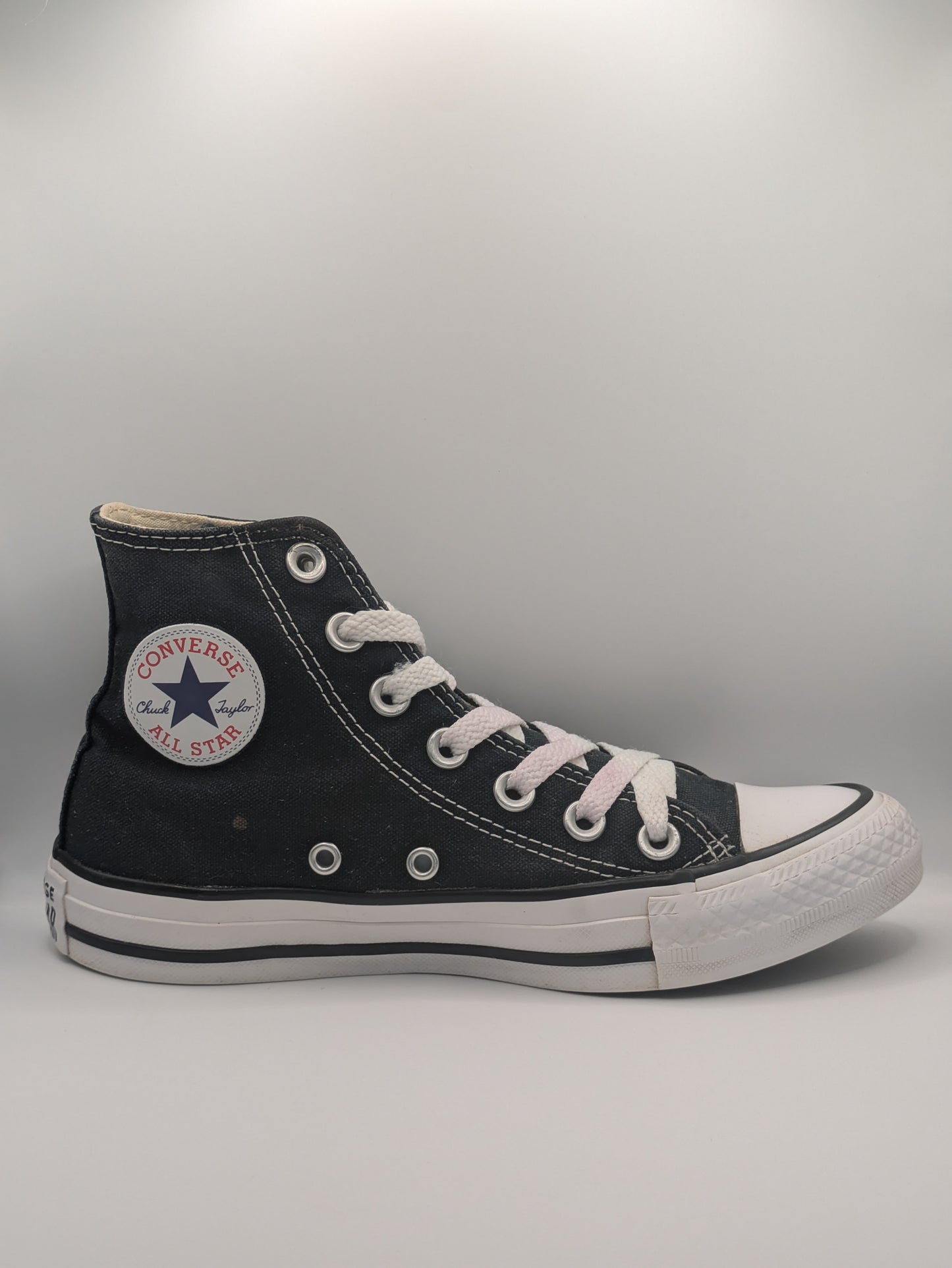 Converse Chuck Taylor All Star Canvas – Black Size: UK 3 / EU 35 / US 5